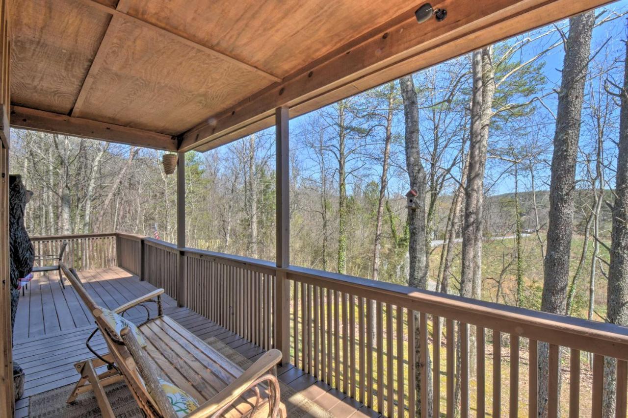 Helen Cabin With Deck And Hot Tub Less Than Half Mi To Main St Extérieur photo