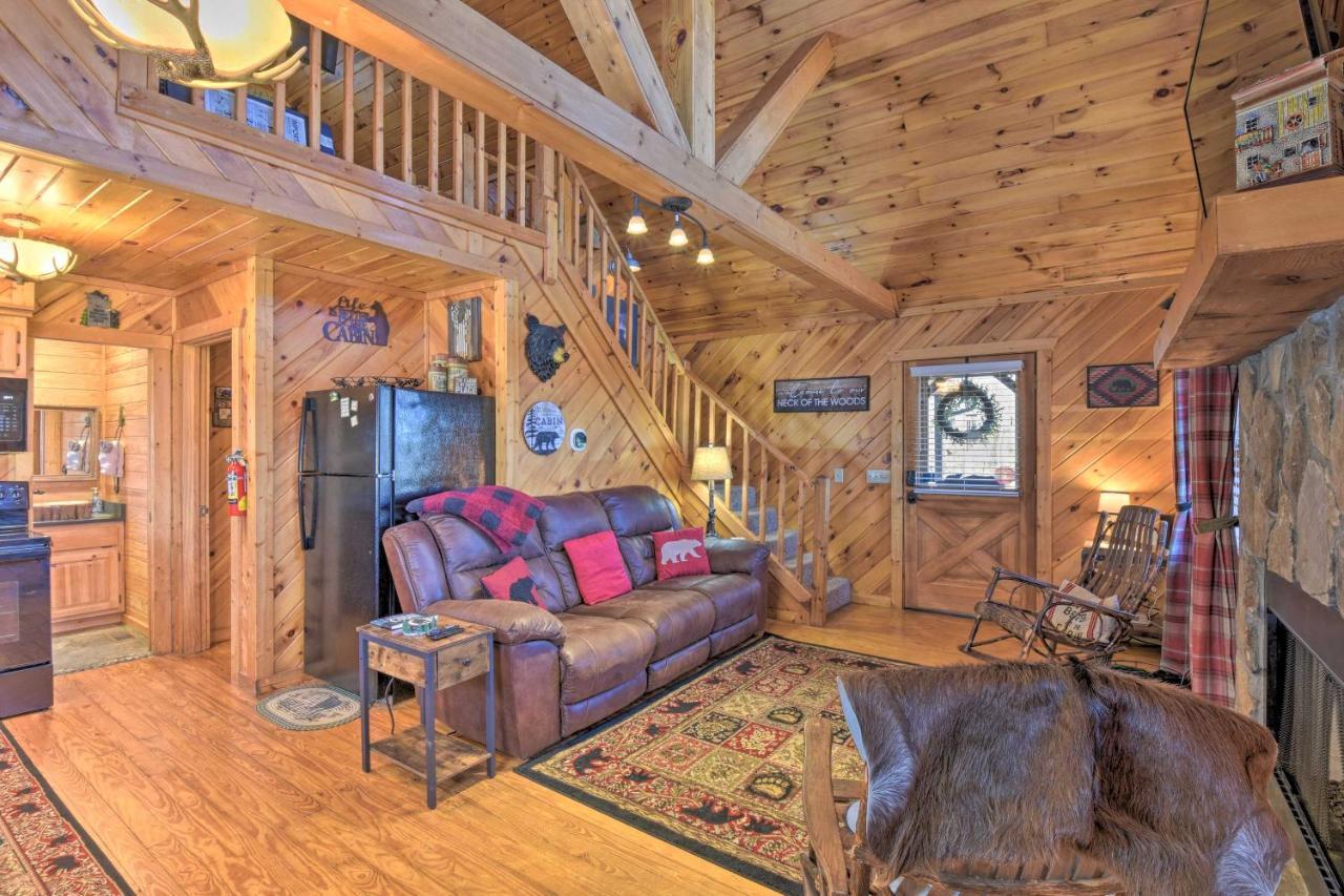 Helen Cabin With Deck And Hot Tub Less Than Half Mi To Main St Extérieur photo