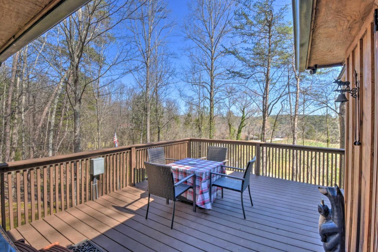 Helen Cabin With Deck And Hot Tub Less Than Half Mi To Main St Extérieur photo